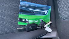 Vauxhall Crossland 1.2 Turbo Design 5dr Petrol Hatchback